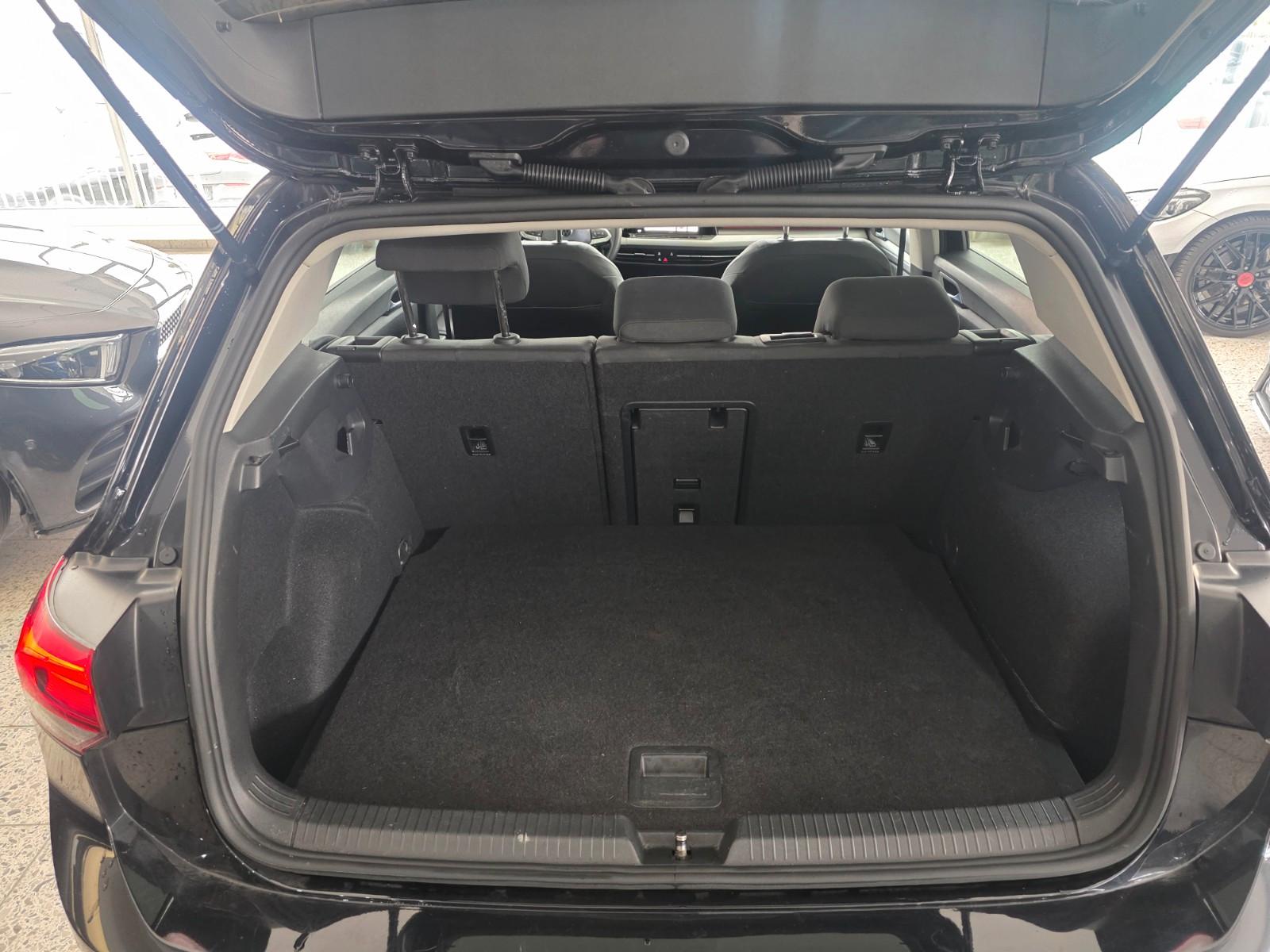 Volkswagen Golf VIII Lim. Life, миниатюра 18