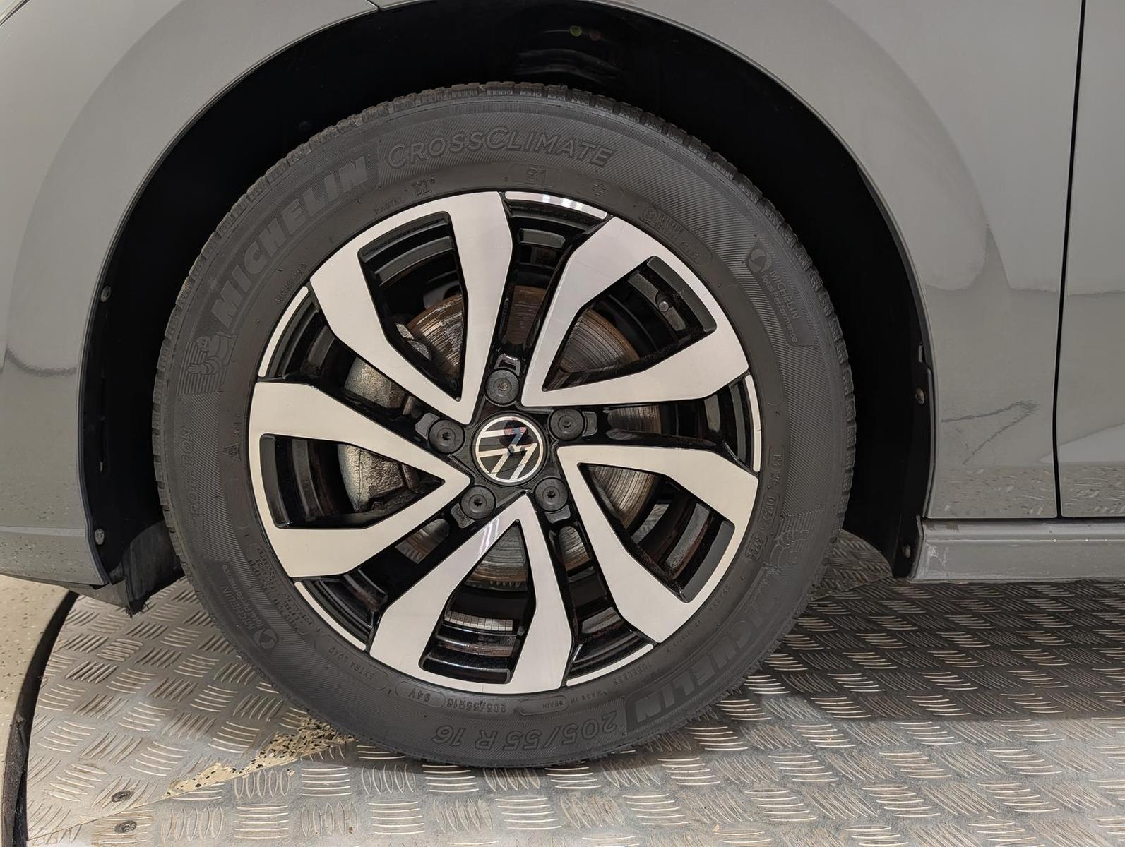 Volkswagen Golf 1.5 TSI Active AHZV ACC 5 J.Garantie, миниатюра 10