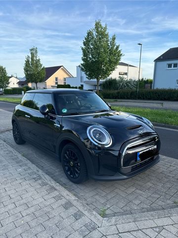 MINI Mini Cooper SE Trim Vollleder, Navi,Drive Assist