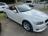 BMW E93 320 Baureihe 3 Cabrio 320d - BMW: E93