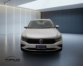 Volkswagen Tiguan - 2