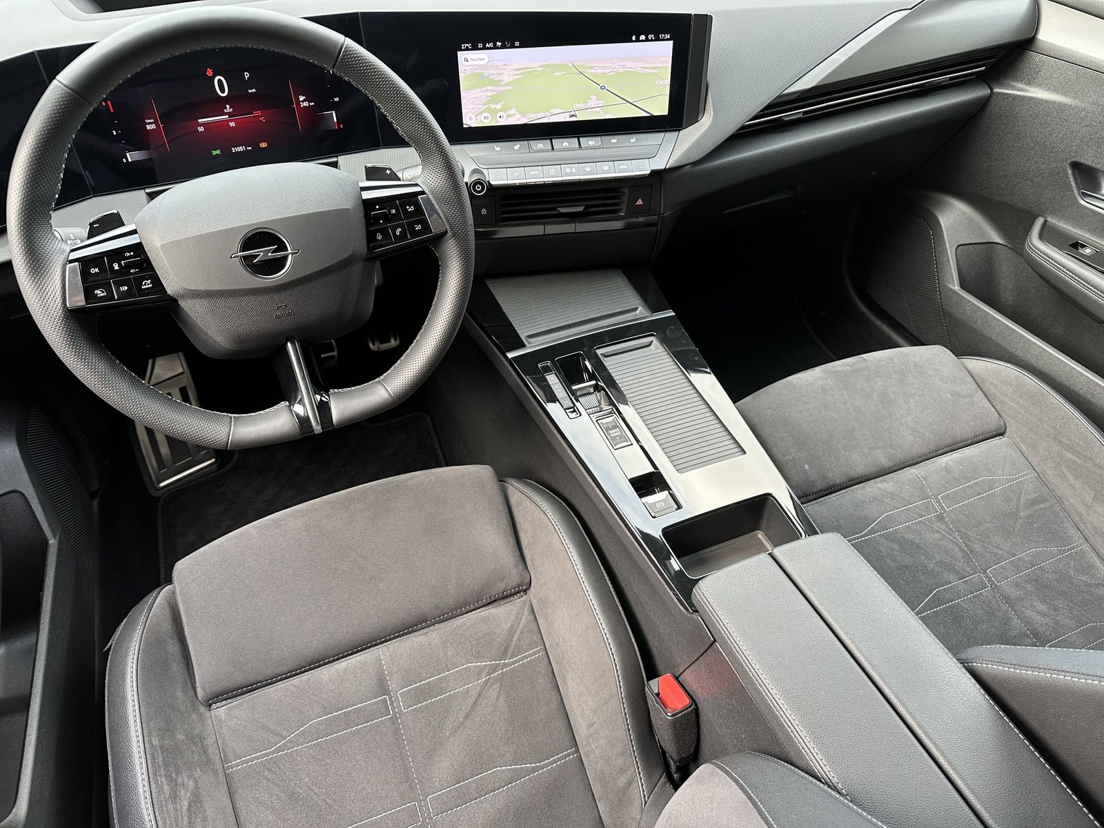 Fahrzeugabbildung Opel Astra SpT 1.5 D Aut. GS NAV+LED+PANO+360°+CARPLA