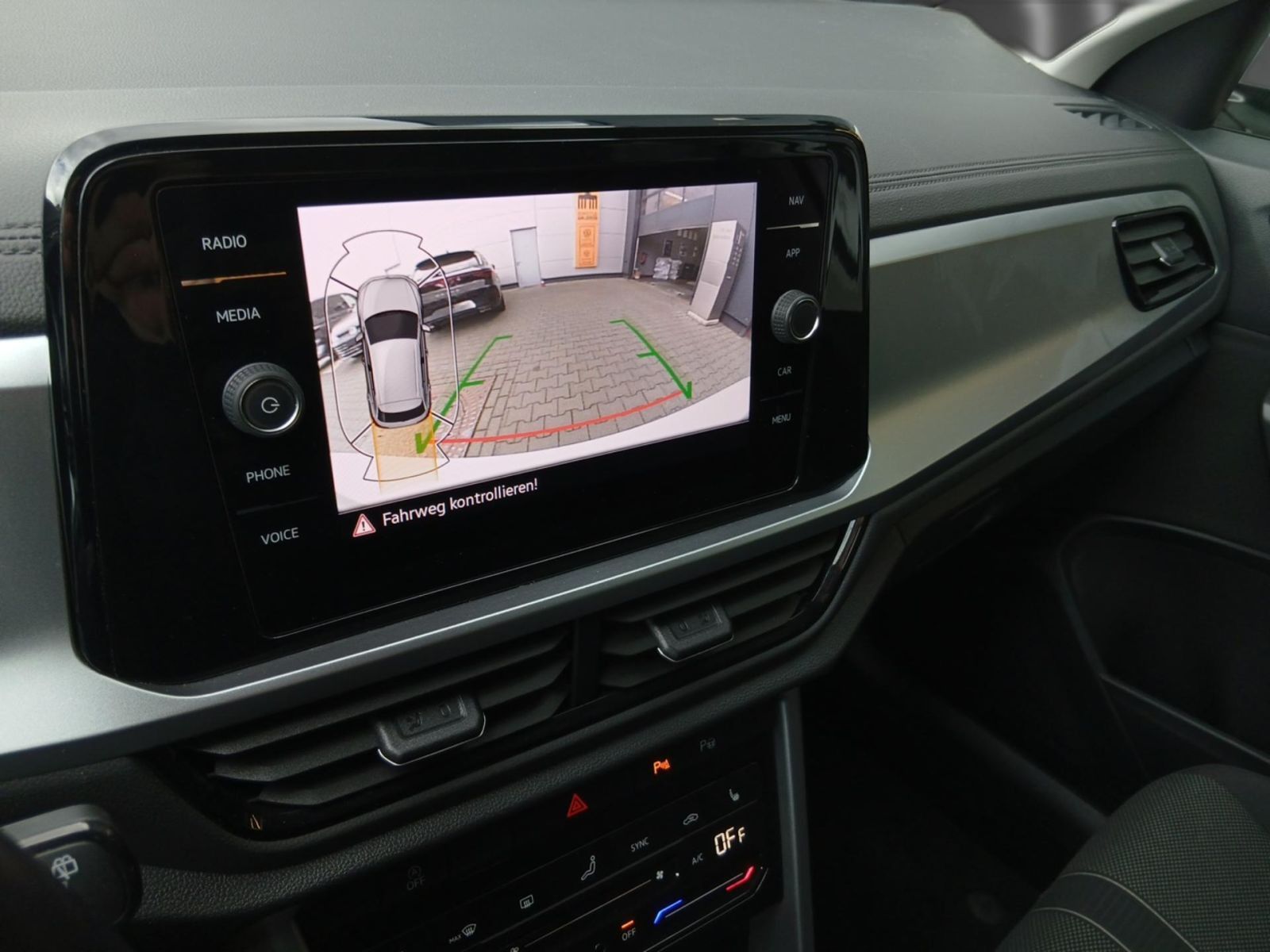 Volkswagen T-Roc - Bild 17