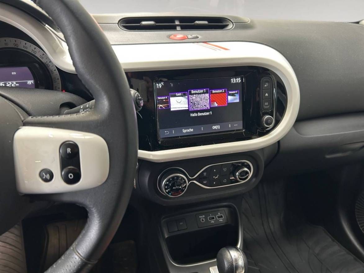Fahrzeugabbildung Renault TWINGO E-TECH 100% el. VIBES