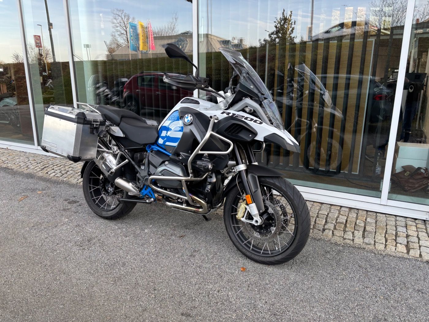Fahrzeugabbildung BMW R 1200 GS Adventure 3 Pakete Koffersatz