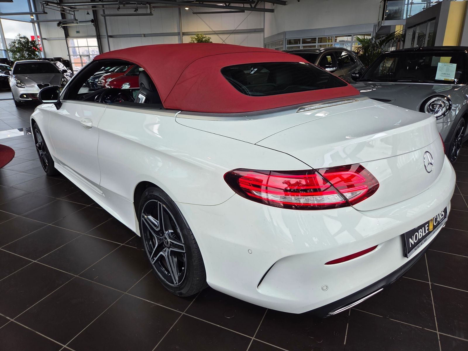 Fahrzeugabbildung Mercedes-Benz C 200 Cabrio AMG LINE NIGHT LED NAV RFK SHZ