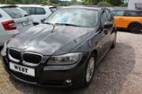 BMW 318i Aut. Navi Leder Xenon Panoramadach 121 Tkm. - BMW 318 aus 2012