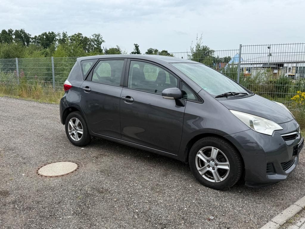 Toyota Verso-S
