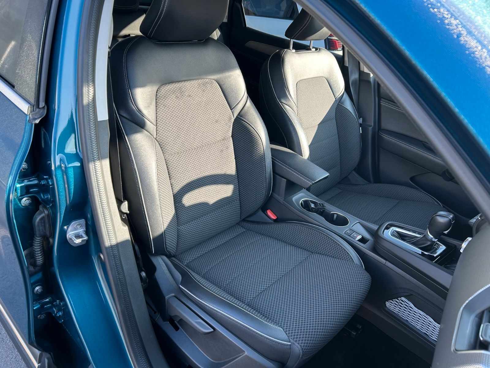 Fahrzeugabbildung Renault Arkana Intens " AUTOMATIK"