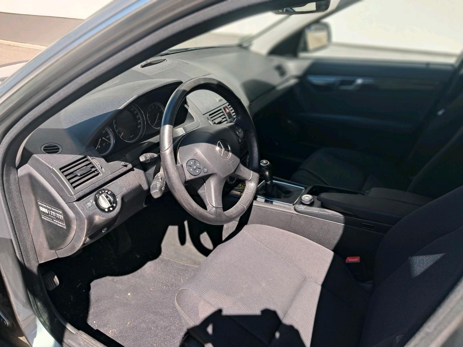 Mercedes-Benz C220 2008 — photo 7