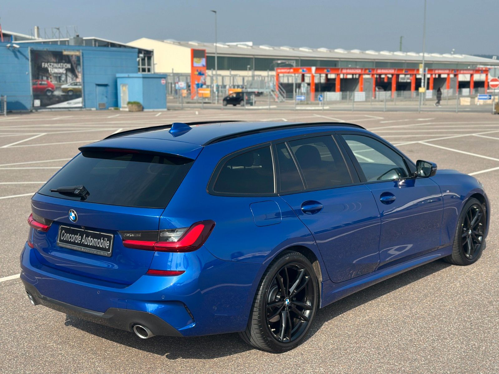 BMW 320d Touring  xDrive M Sport LED Lenkr-Hzg RFK foto 11
