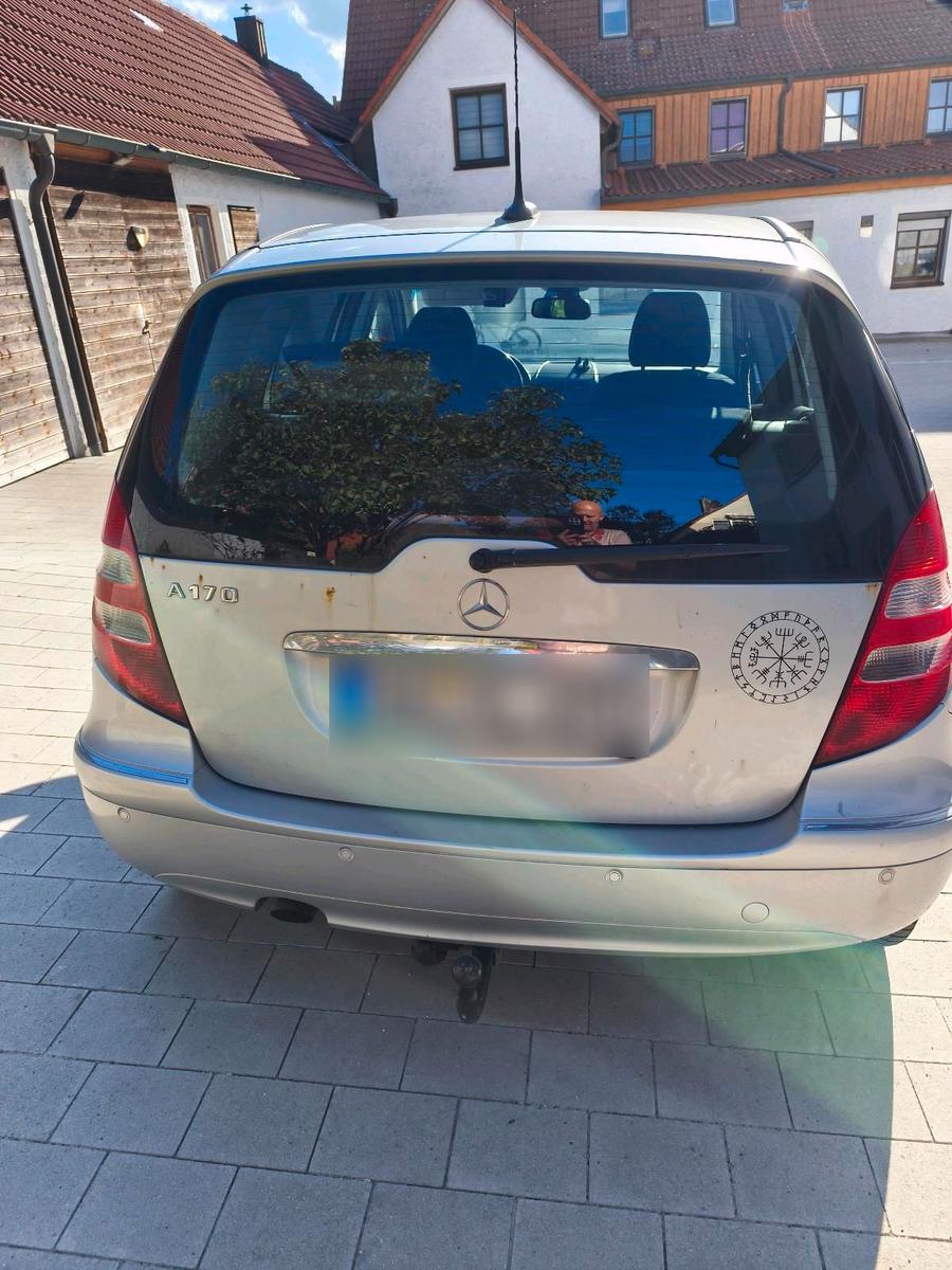 Mercedes-Benz A170 2006 — rear view