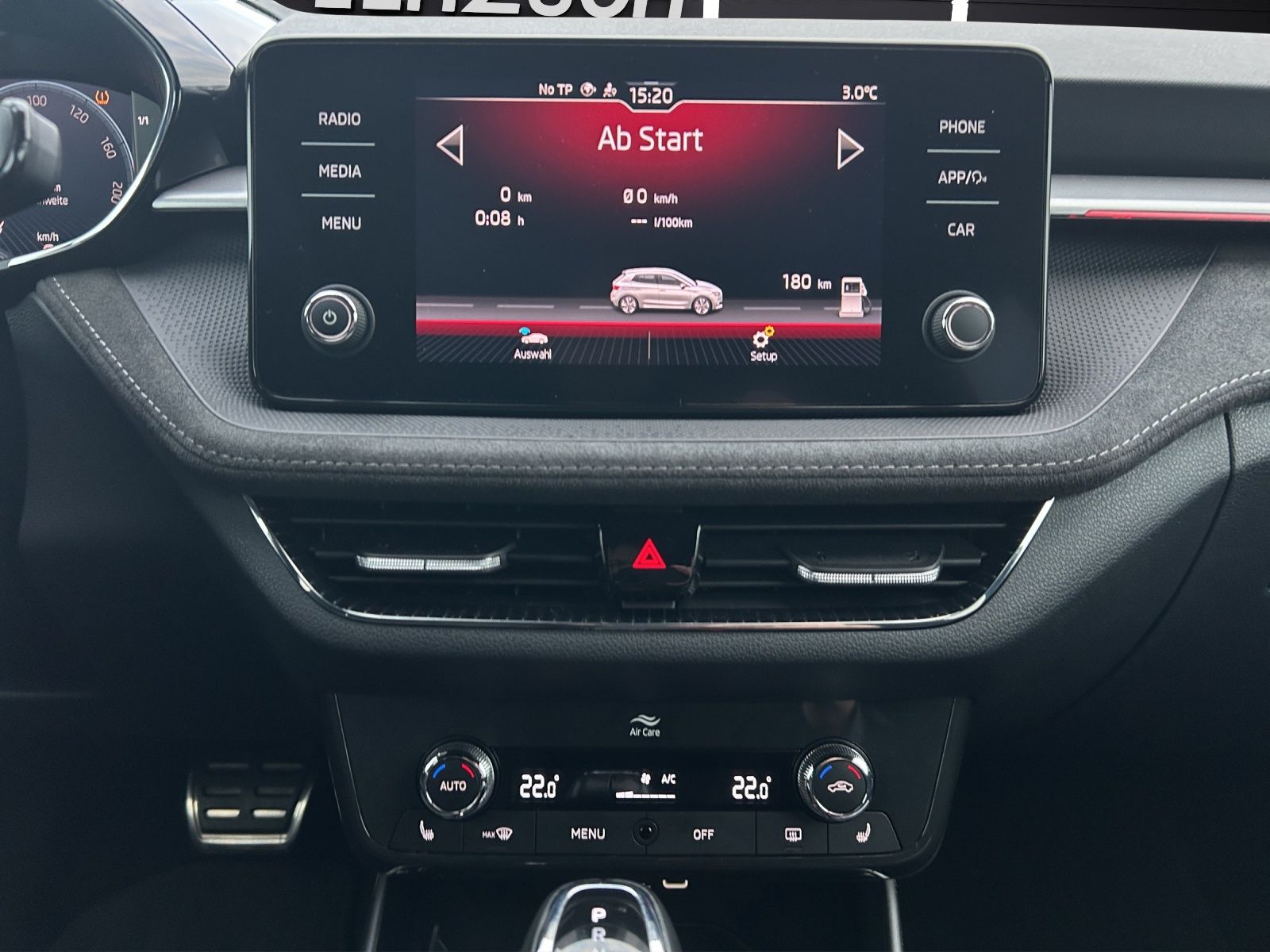 Fahrzeugabbildung SKODA Fabia Style TSI DSG LED SH RFK AID Ambiente Clim