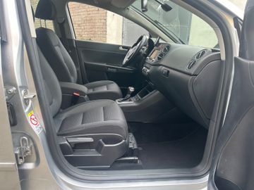 Volkswagen Golf - 11