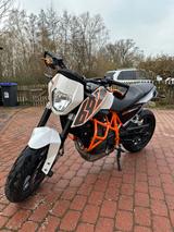 KTM Duke 690 - KTM 690 DUKE