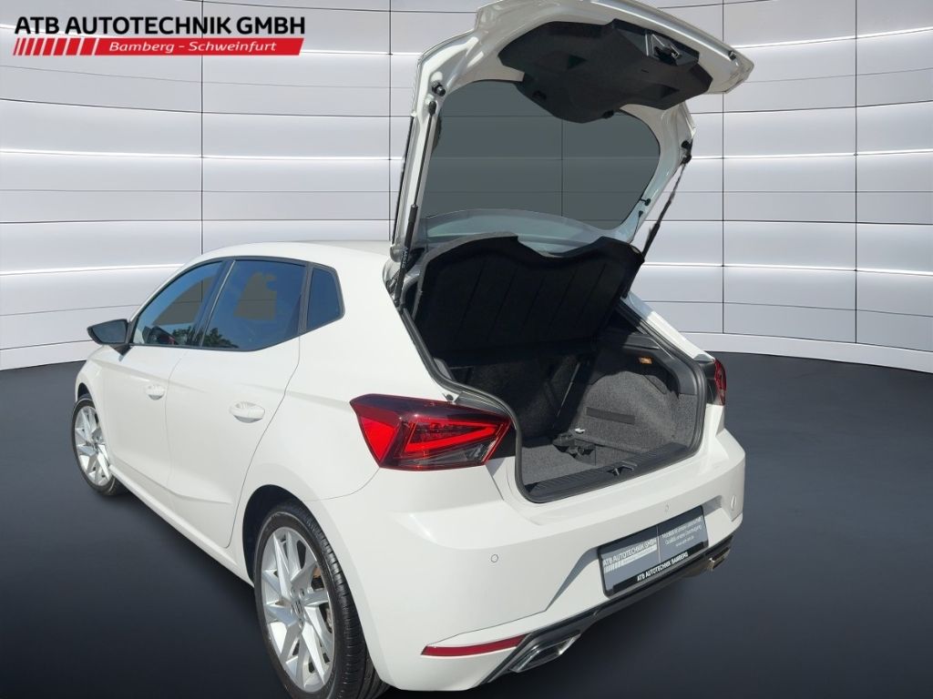 Fahrzeugabbildung SEAT Ibiza FR, Navi, Rückfahrkamera, LED Schweinwerfe