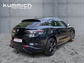 Alfa-Romeo Stelvio - 4