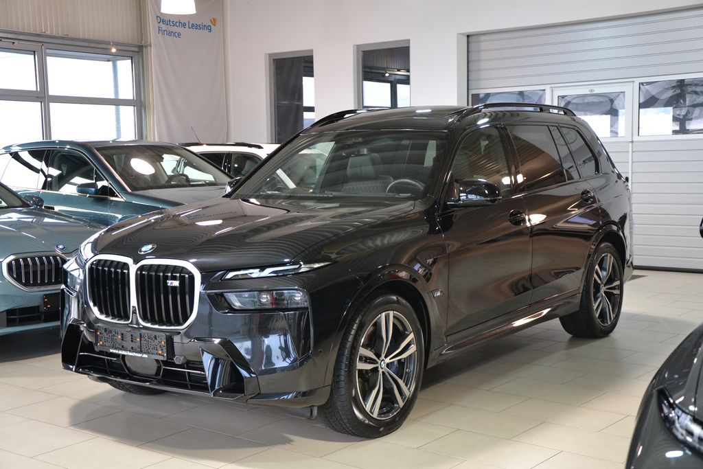 Image of BMW X7 M60