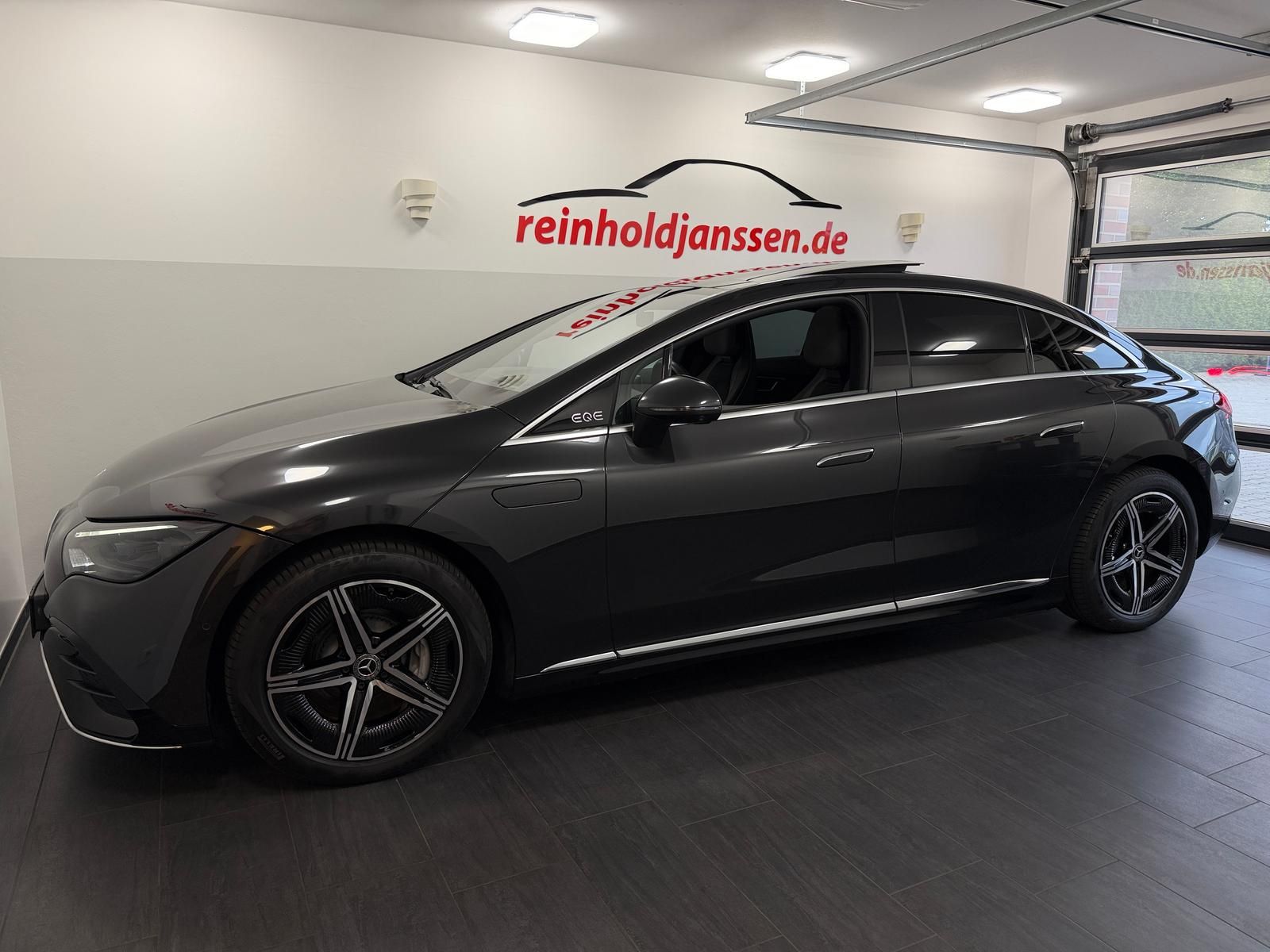 Mercedes-Benz EQE 500 4M AMG D.Light Distronic Pano SOH_99% foto 3