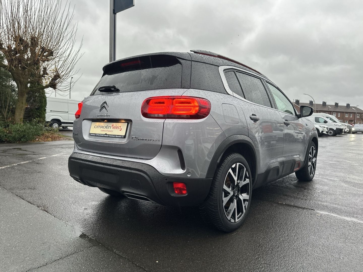 Fahrzeugabbildung Citroën C5 Aircross Plug-In Hybrid 225 S&S e-EAT8 Shine