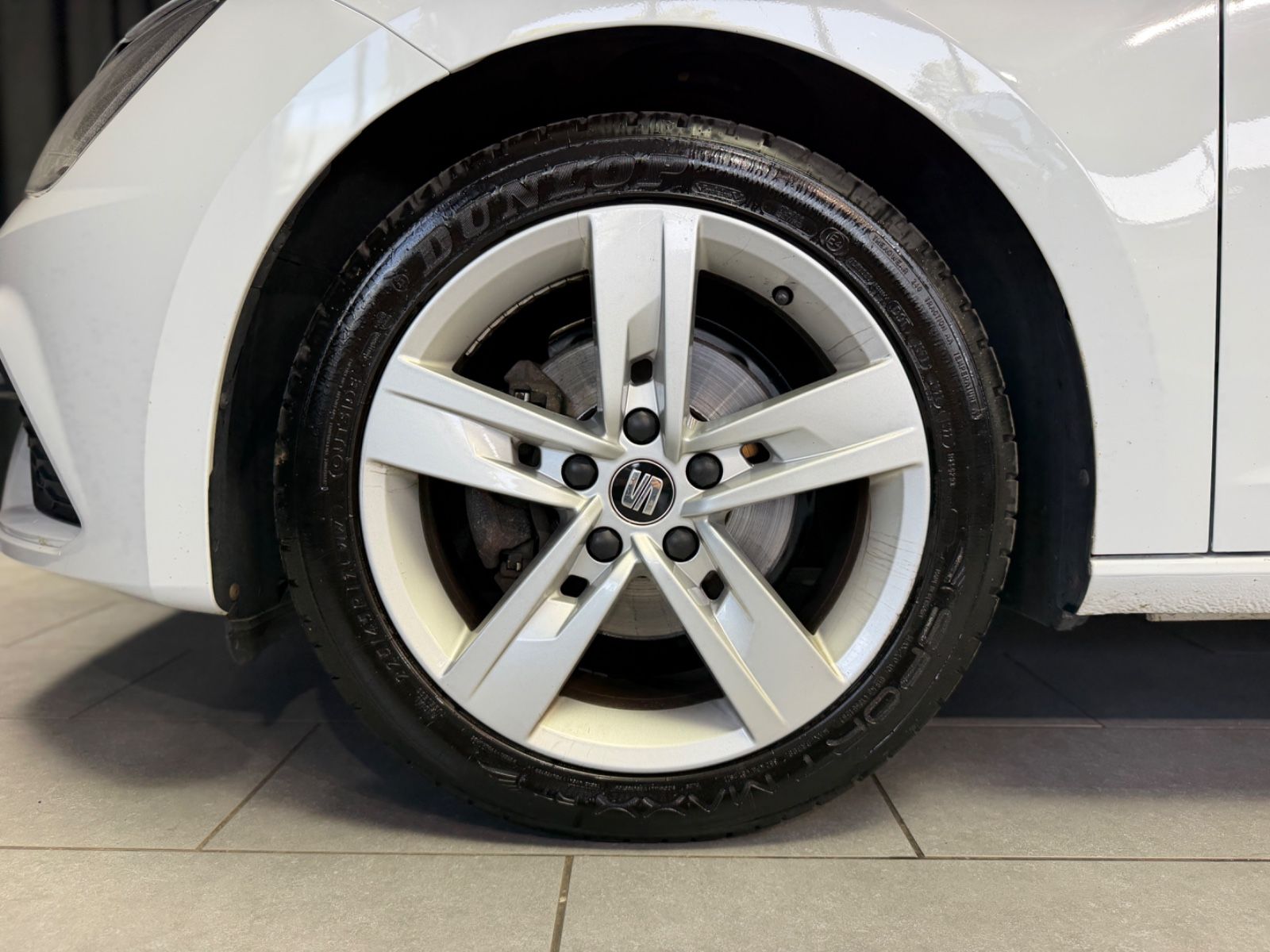 Fahrzeugabbildung SEAT Leon ST FR |RF-CAM|2.HAND
