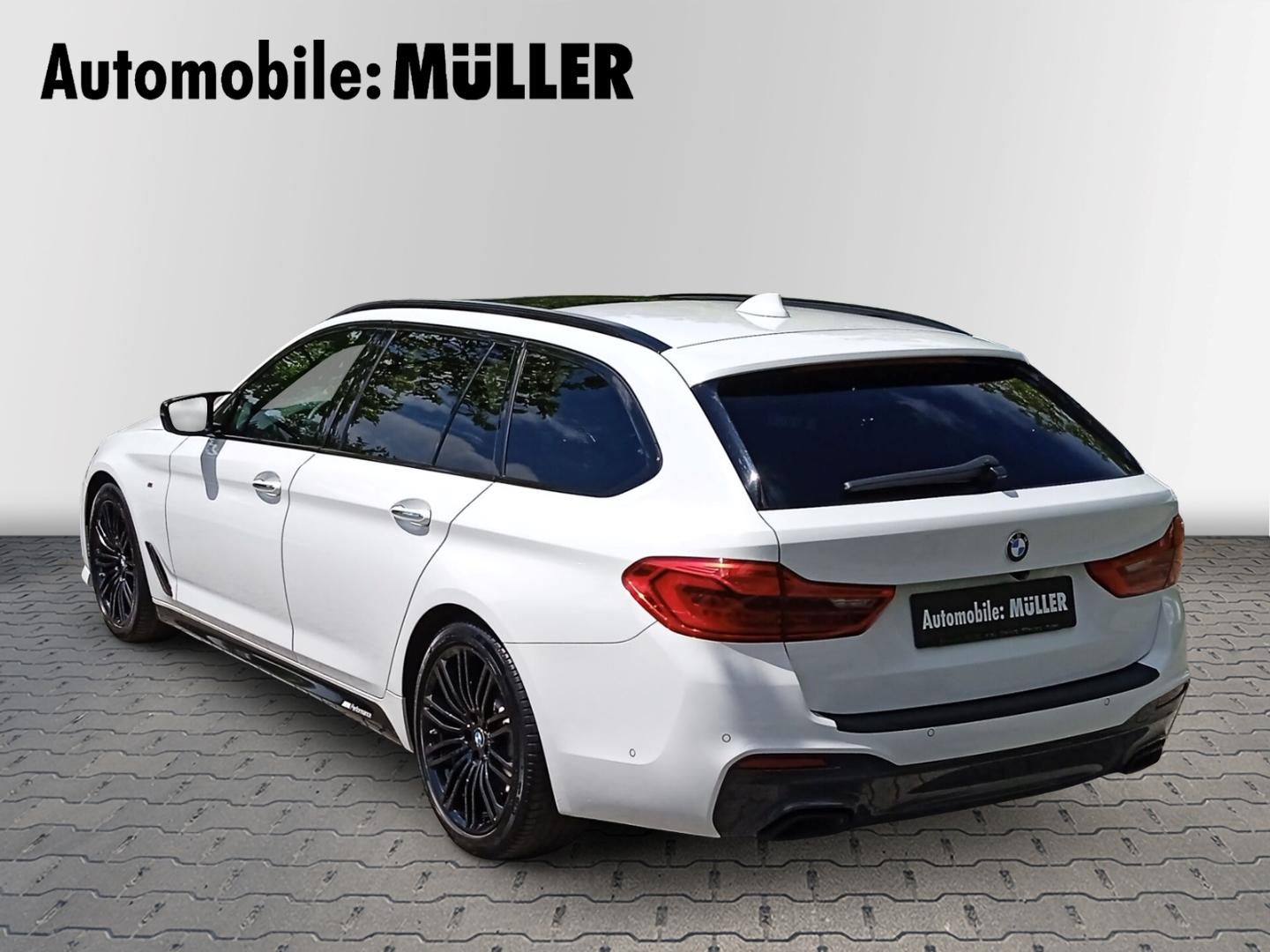 BMW 520 d Tour. MSport+HUD+AHK+ACC+ADPT. LED+KAMERA+