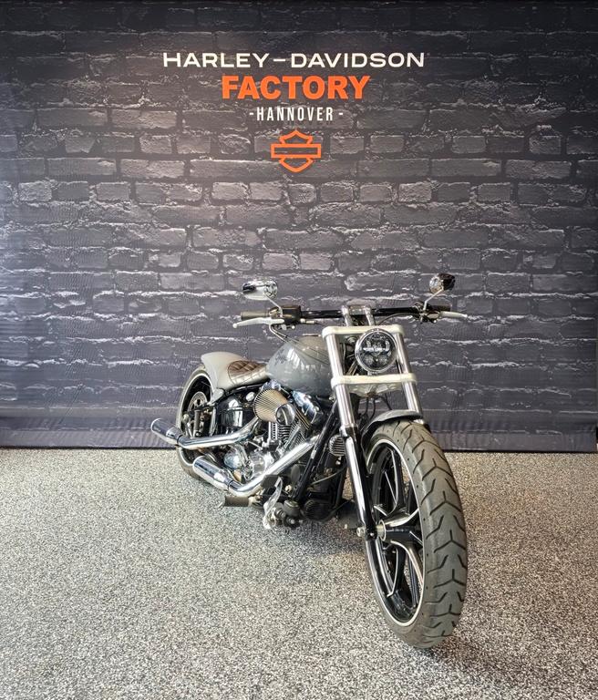 Harley-Davidson Breakout 