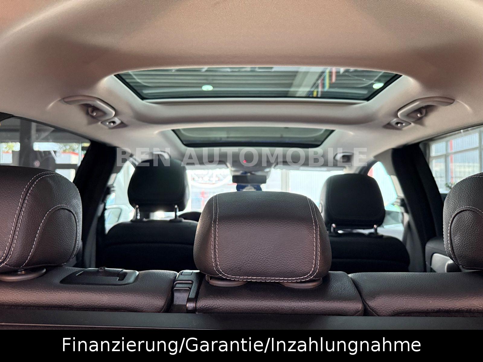 Mercedes-Benz GLC 300d 4Matic PANO+LED+RFK+AHK