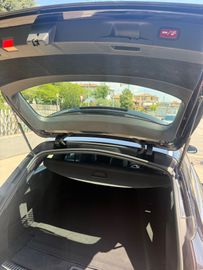 Mercedes E 200 - 5