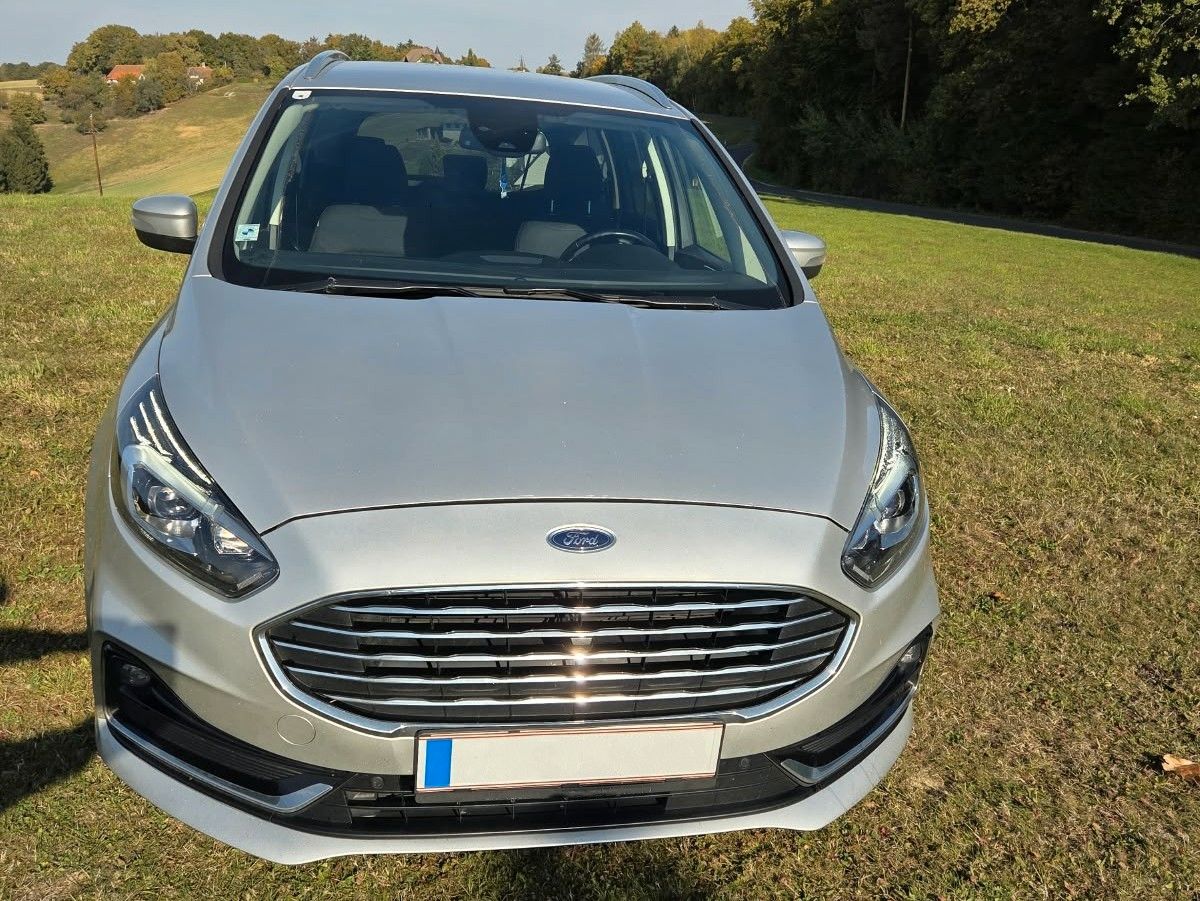 Ford Galaxy Titanium imagem 3