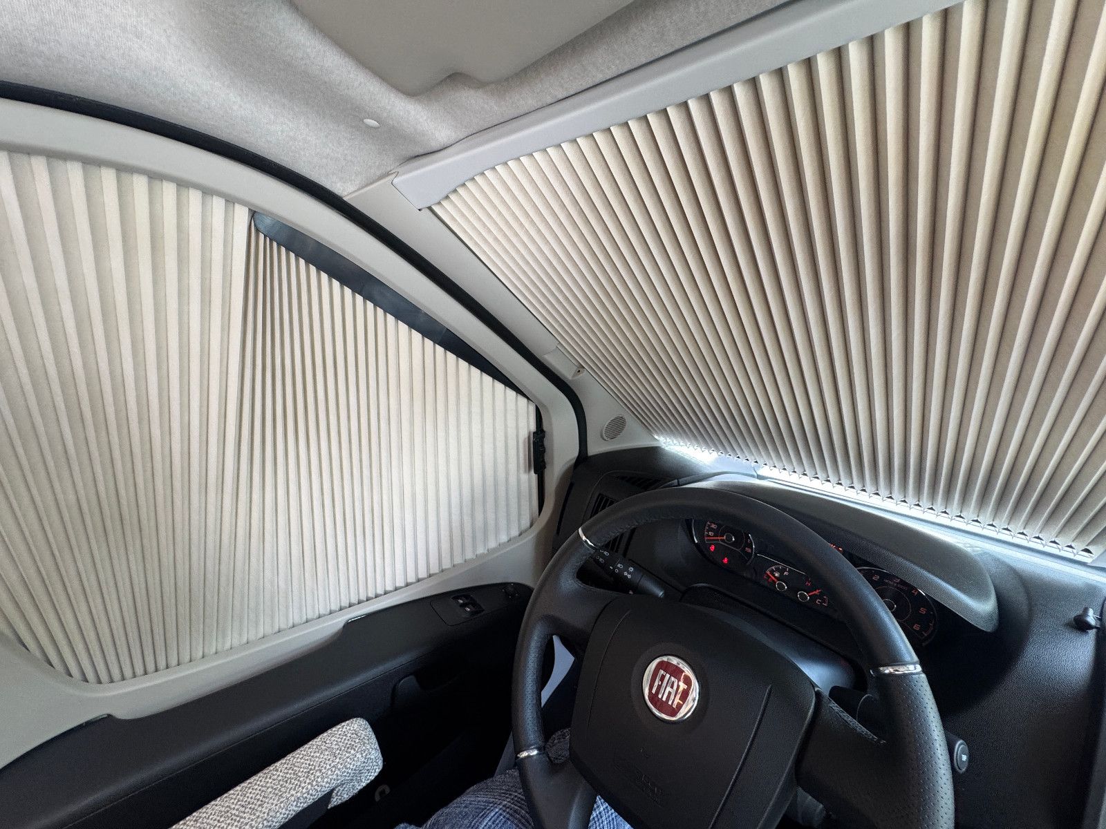 Fahrzeugabbildung Dethleffs PULSE CLASSIC SoMo T 7051 DBM / EB SOLAR 1.HAND