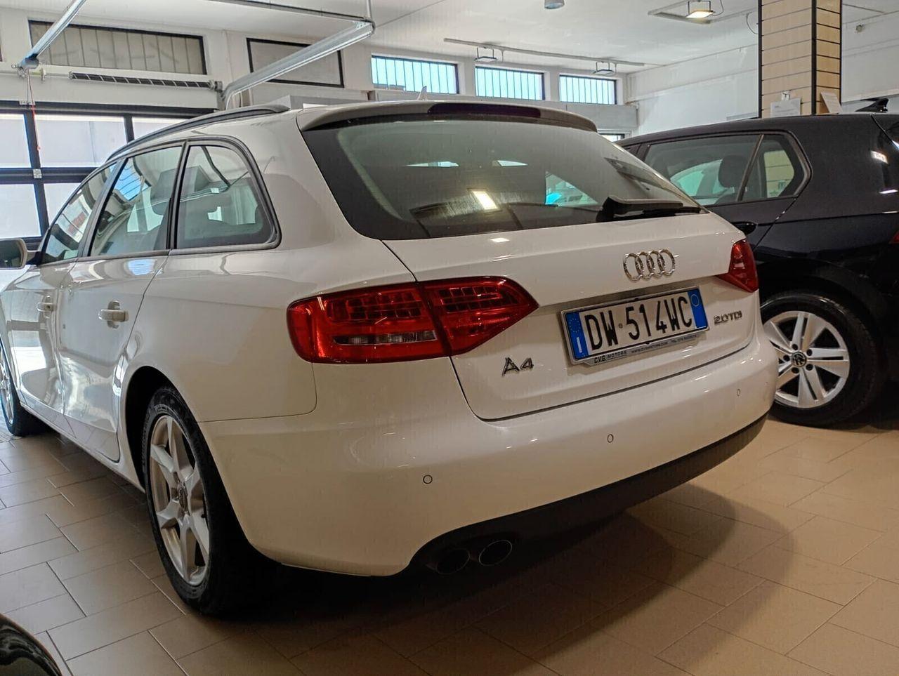 Audi A4 2009 — photo 7