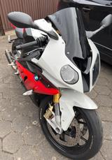BMW S 1000 RR sehr gepflegtes Schmuckstück - BMW RENNSPORT