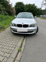 BMW 118i, 1. Hand, TÜV neu, scheckheftgepflegt.