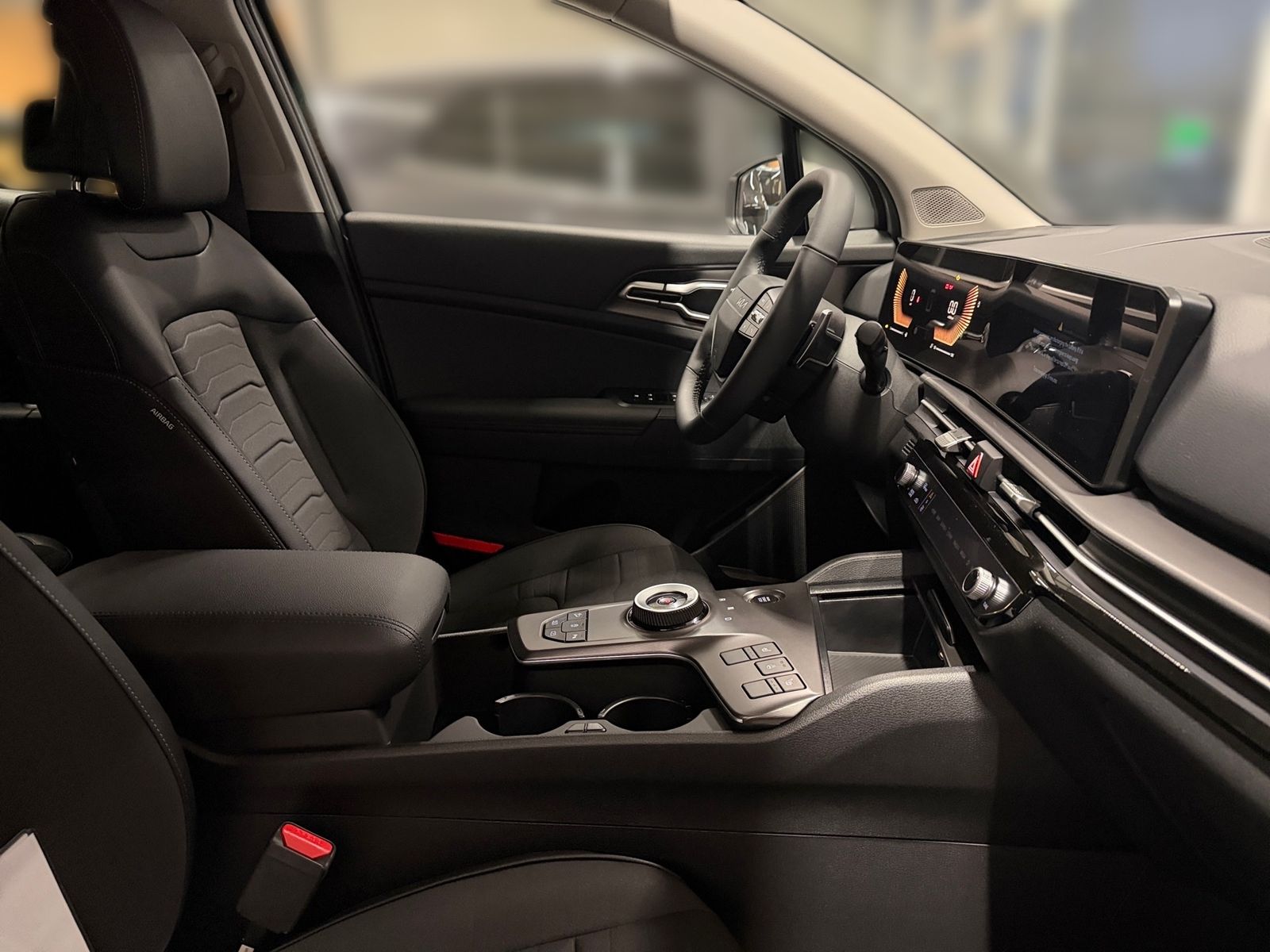 Fahrzeugabbildung Kia SPORTAGE 1.6T 2WD DCT Vision KOM Facelift