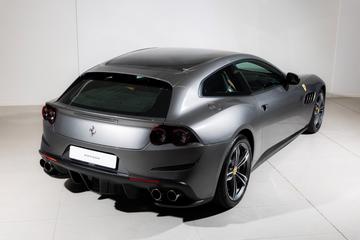 2019 Ferrari GTC4LUSSO — миниатюра 11