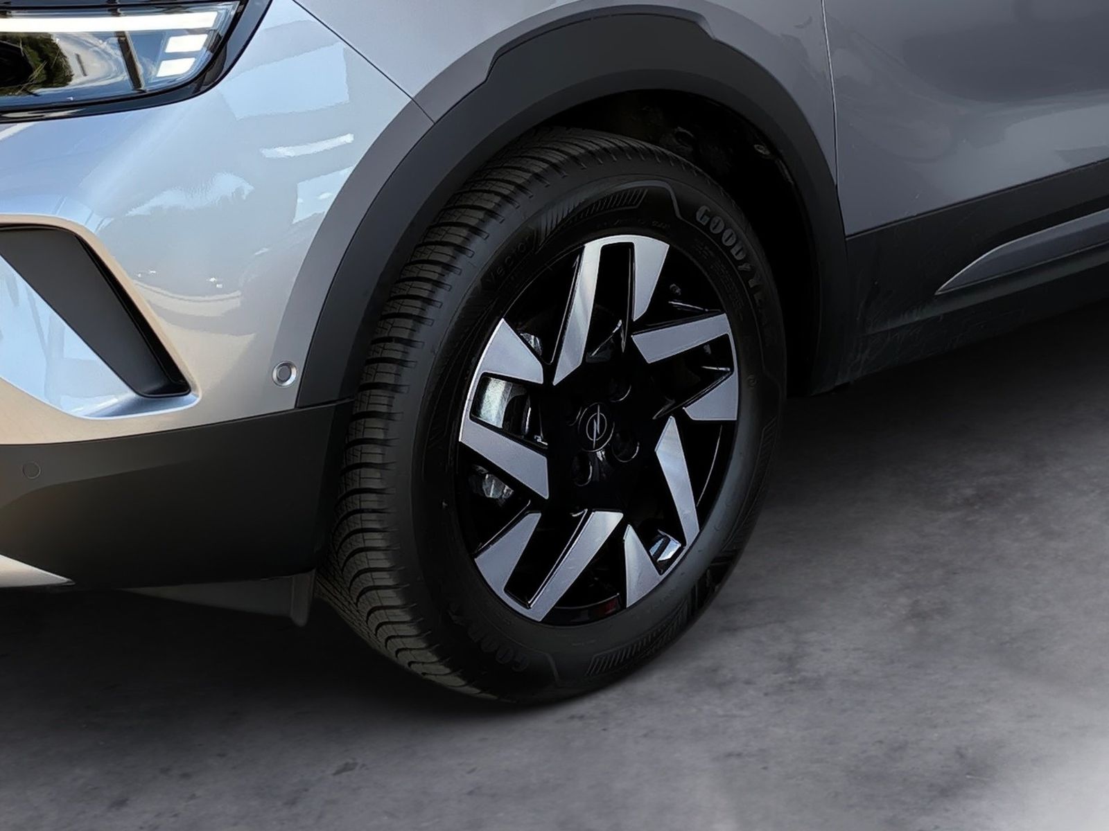 Fahrzeugabbildung Opel Mokka 1.2 Turbo Edition Kamera,LED,Navi,SHZ,PDC