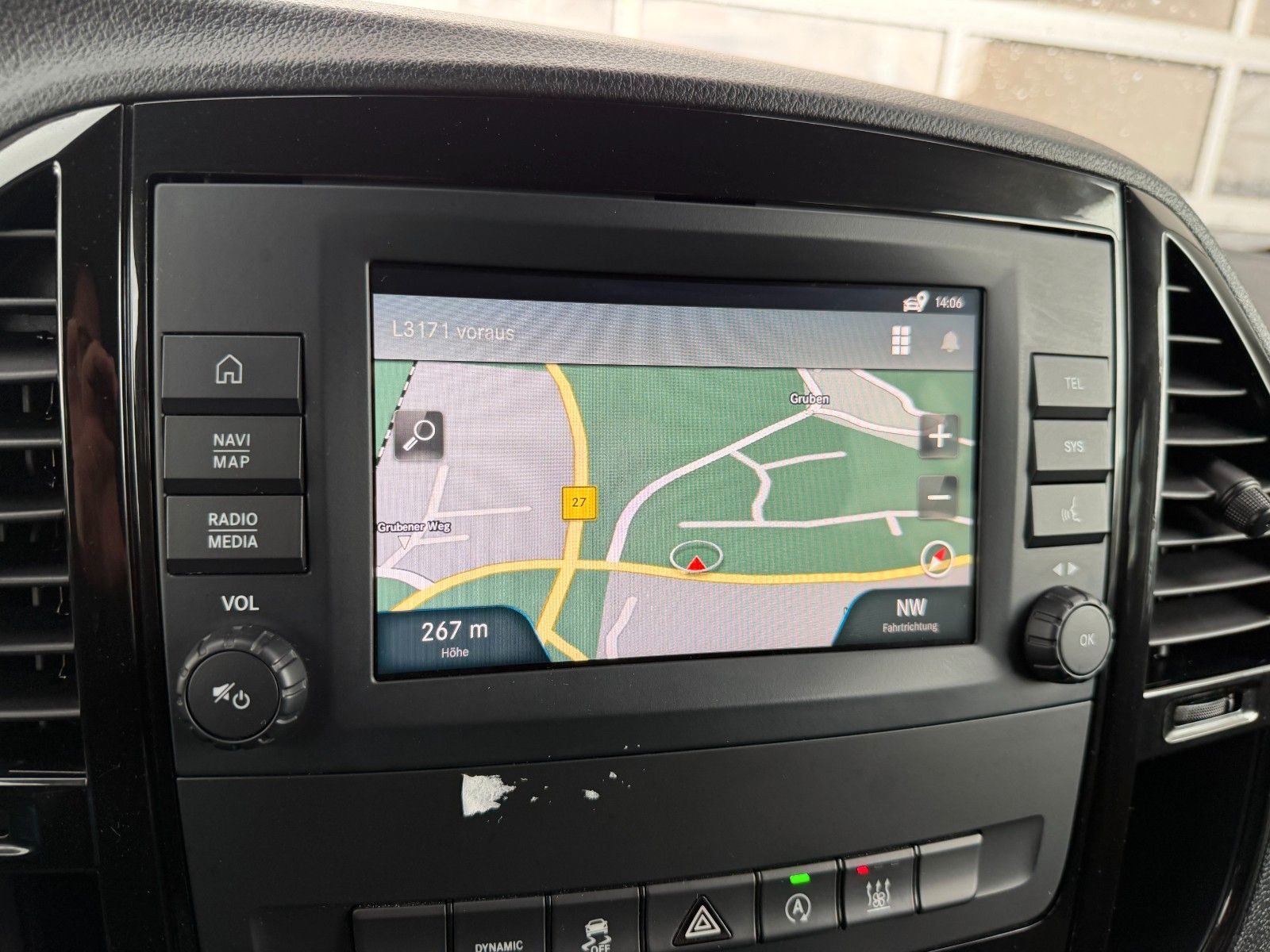 Fahrzeugabbildung Mercedes-Benz Vito 116 CDI Tourer 9G Laderampe Stdheiz LED
