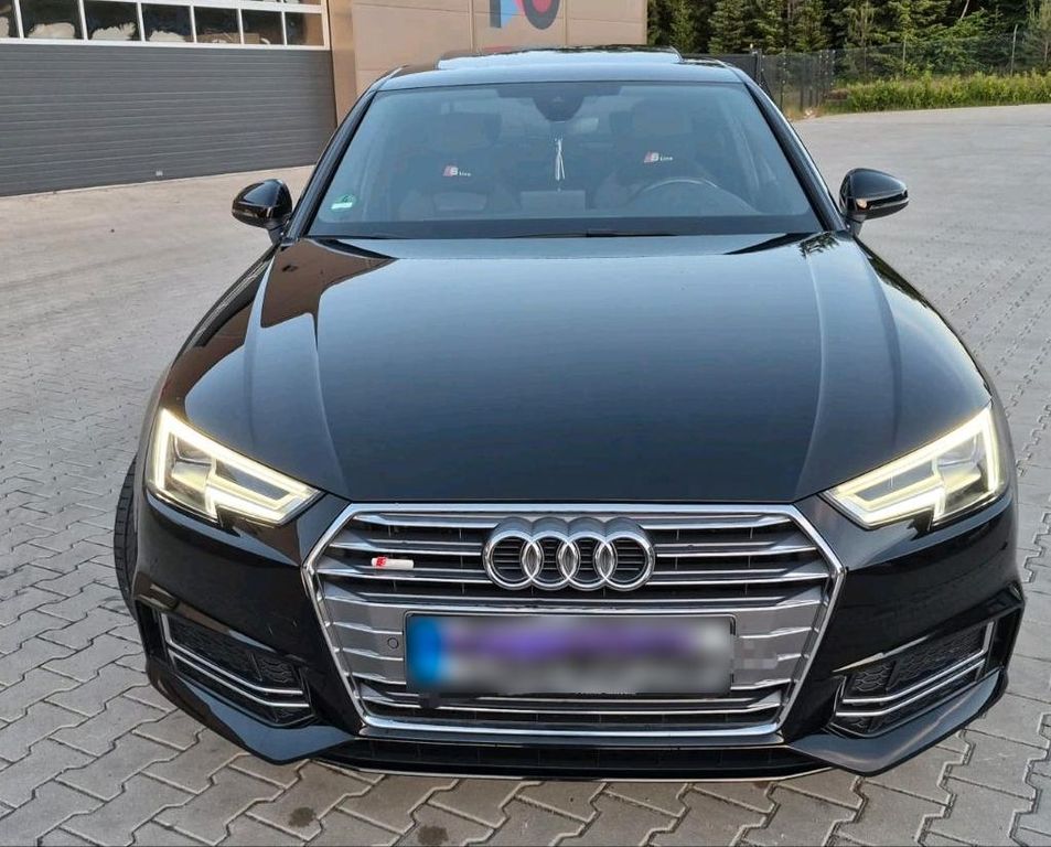 Image of Audi A4