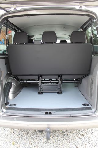 Volkswagen T6.1 Kombi 150PS LED AHK ACC 7-Sitzer Standhzg