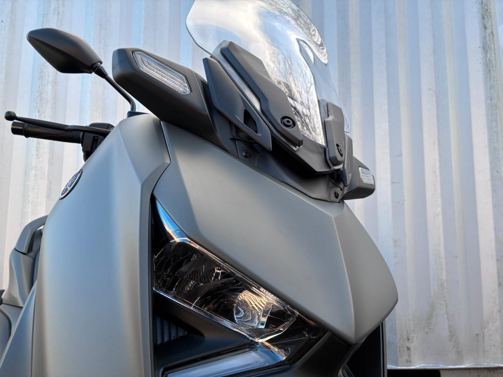 Yamaha XMAX 125 Modell 2025 Tech Kamo matt X-MAX