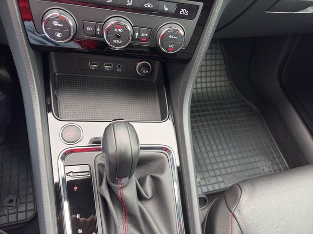 Ateca 2.0 TSI FR 4Drive AHK, Navigation, 360 Gra