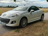 Peugeot 207 CC Black & White Edition 155 THP Black &... - Peugeot 207: Weiß