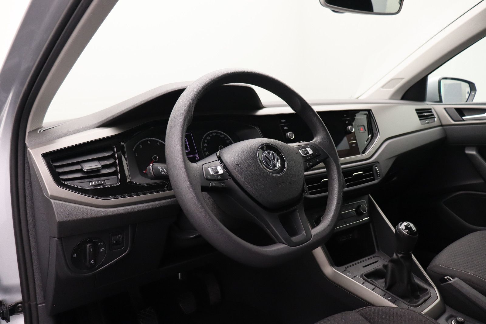Fahrzeugabbildung Volkswagen Polo VI 1.0 Comfortline