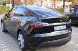 Tesla Model Y Long Range Dual Motor AWD Long Range - Tesla Model Y von privat