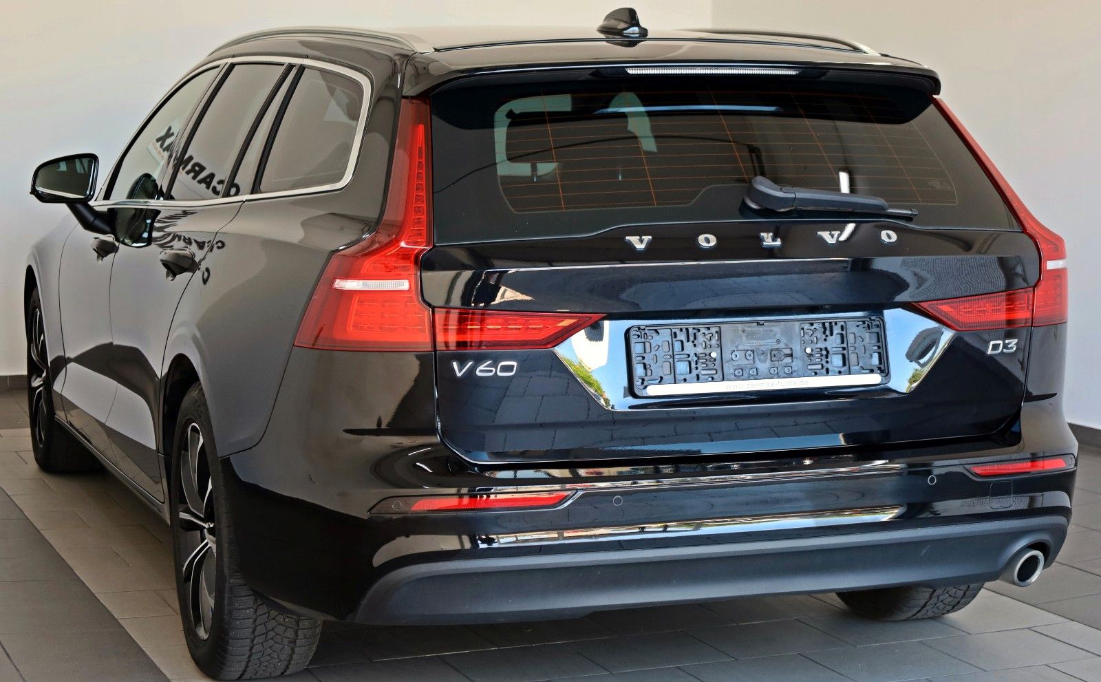 Fahrzeugabbildung Volvo V60 Kombi Momentum Pro T.Leder,Navi,LED,AppleCar