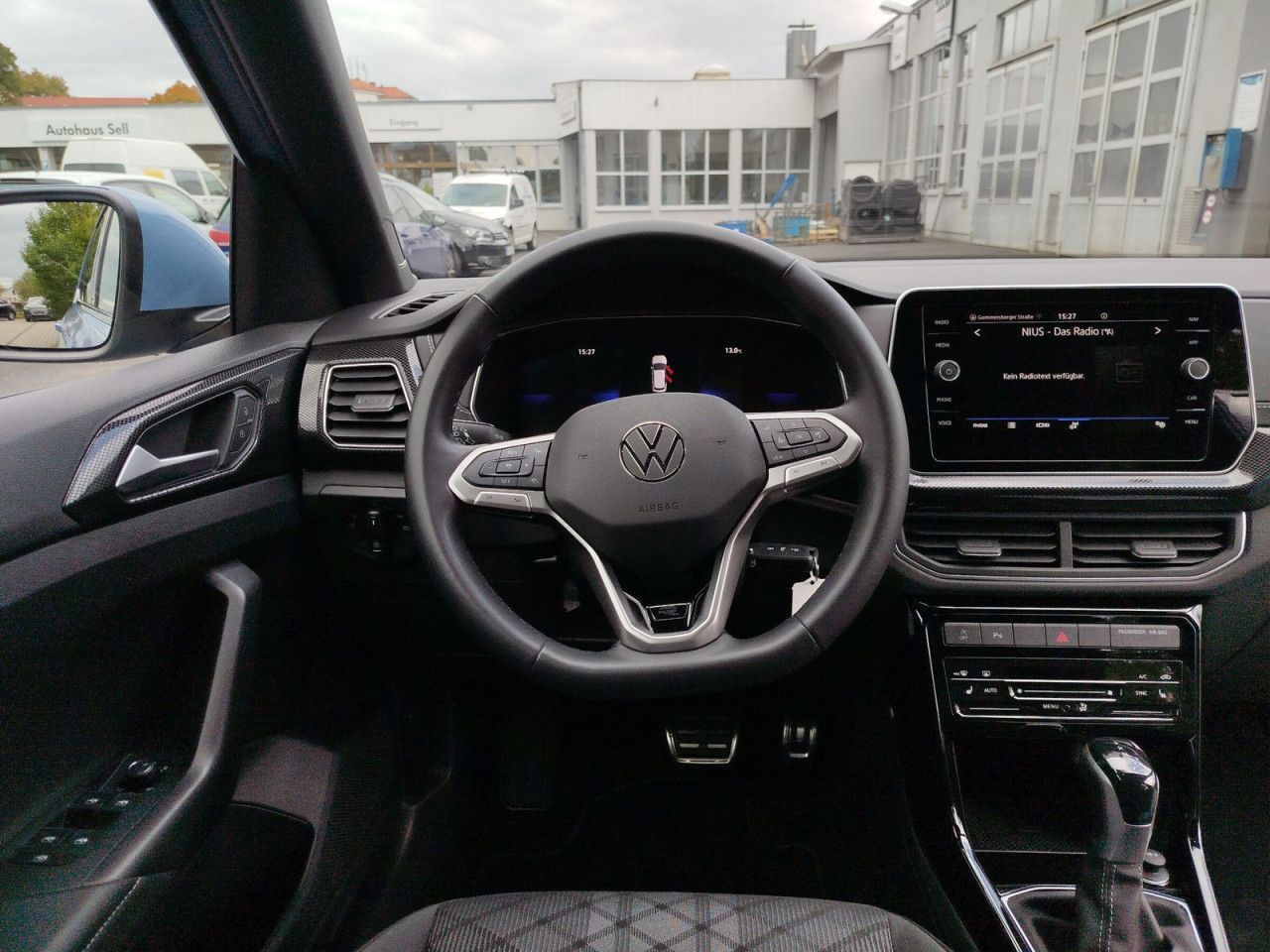 Fahrzeugabbildung Volkswagen T-CrossR-Line 1.0 TSI 85 kw 7-Gang DSG