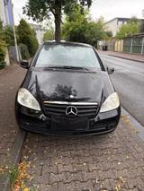 Mercedes-Benz A 150 BlueEFFICIENCY - - Mercedes-Benz A 150 von privat