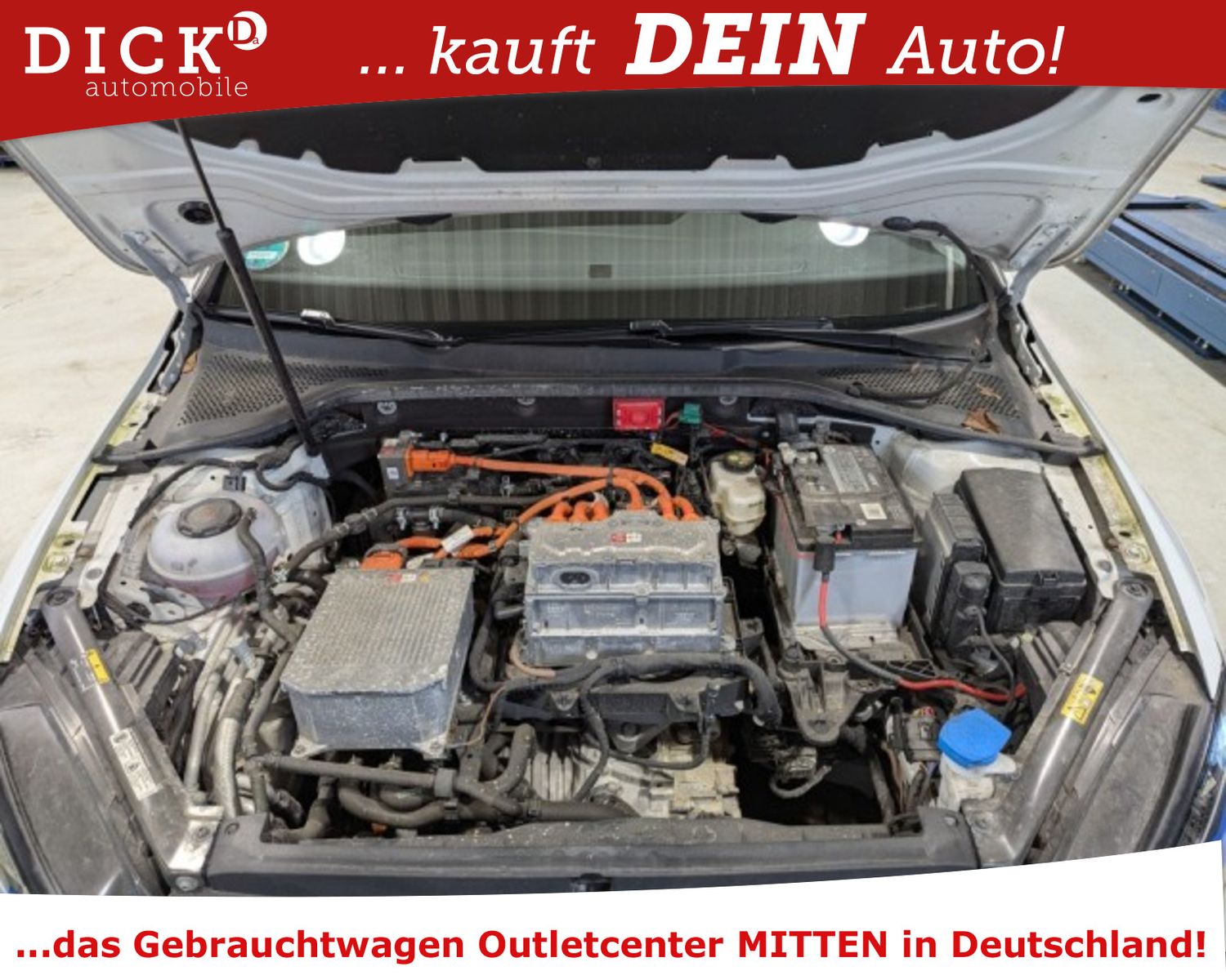 Fahrzeugabbildung Volkswagen Golf VII e Hyb LED/ACC/NAVI+/WÄRMEPUMPE/SHZ/8FA