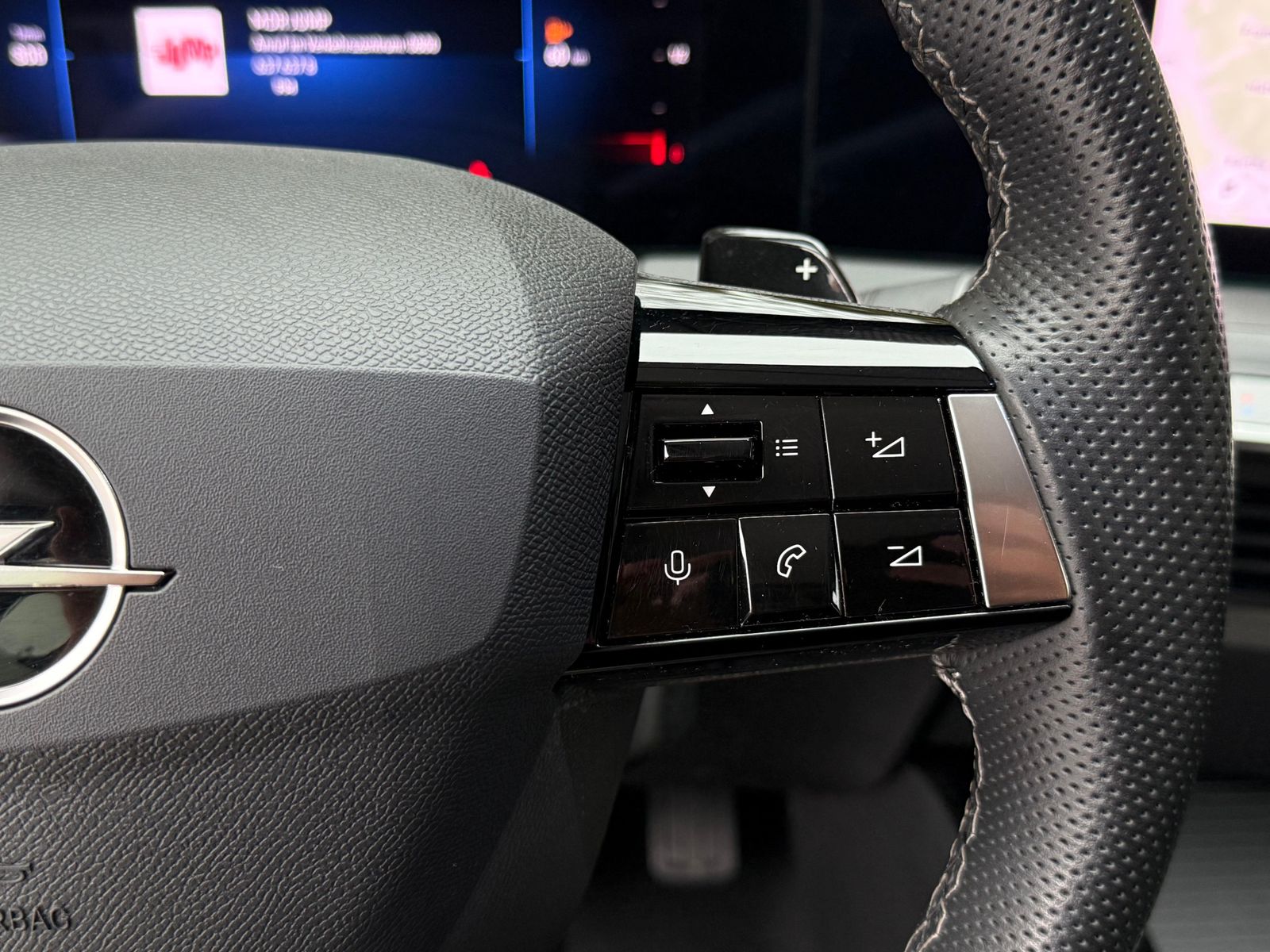 Fahrzeugabbildung Opel Astra L 1.2 Aut. Elega LED+NAV+ACC+KAM+DAB+CARPL